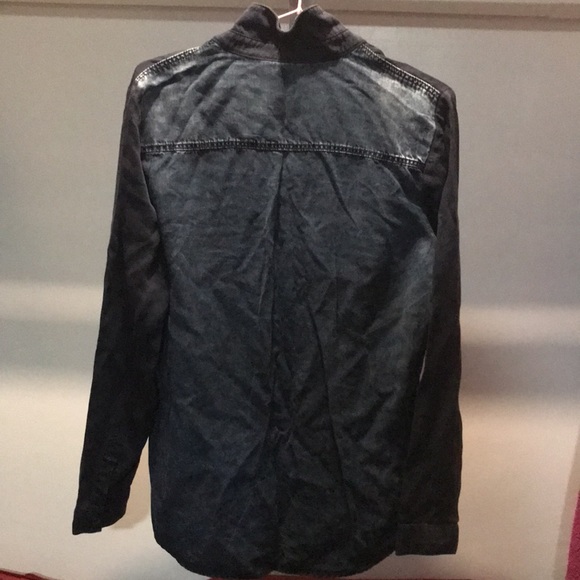 Top - Picture 3 of 4